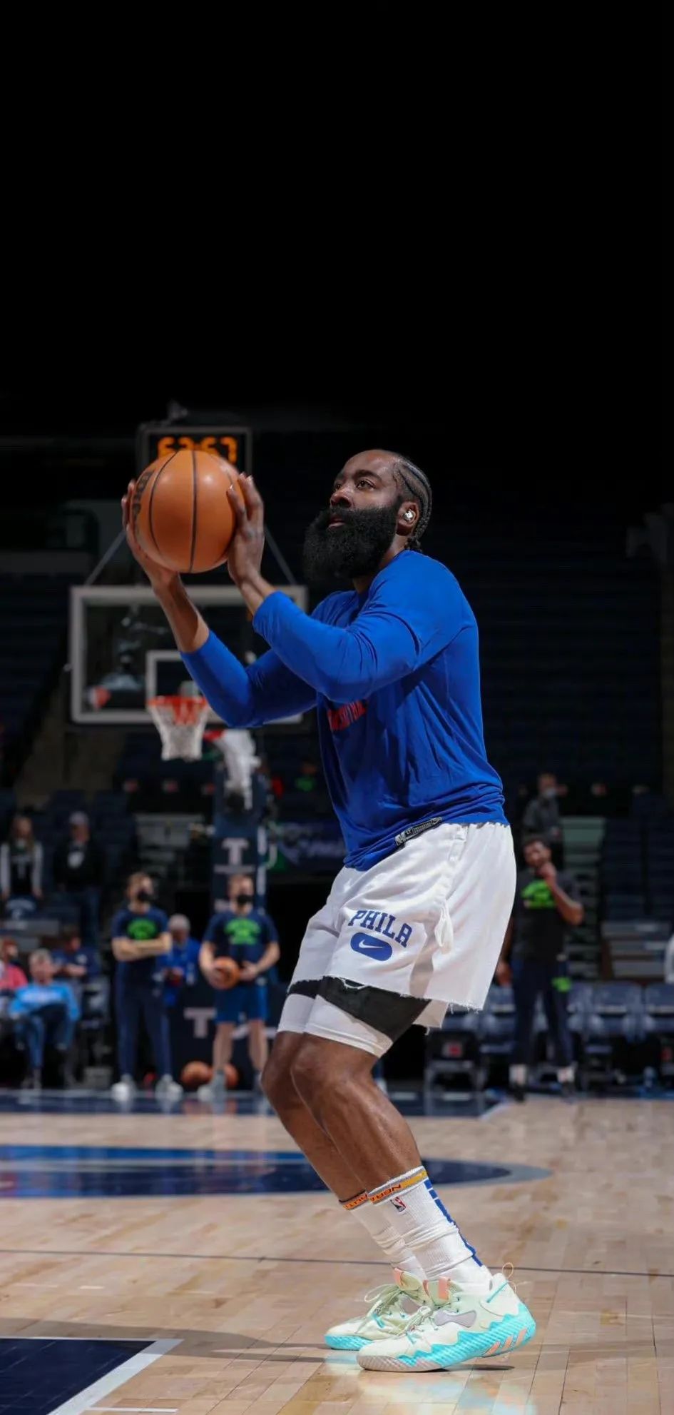 关于哈登迎来七赛季高光表现，独行侠球迷沸腾！的信息